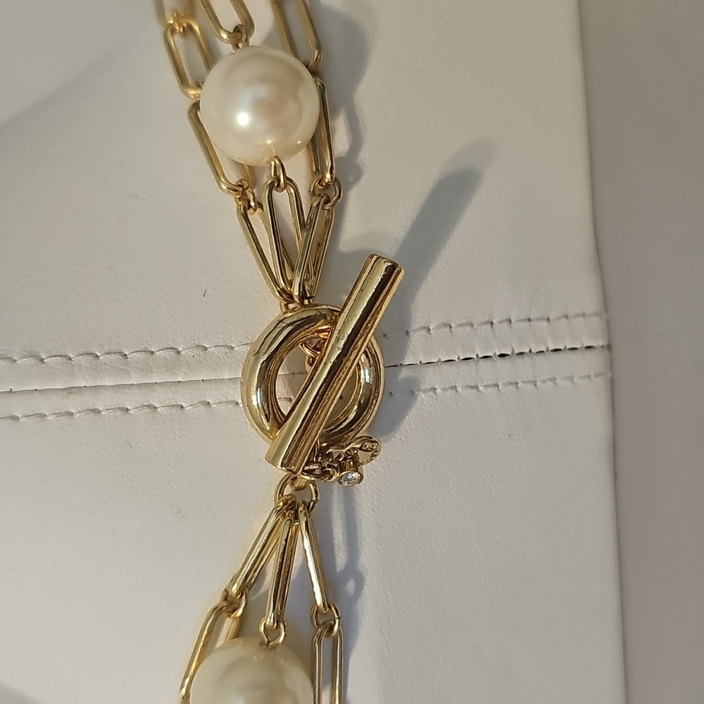 Ann Taylor Elegant Gold and Cream Pearl Necklace - Picture 3 of 3